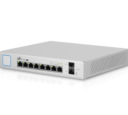 Zwei Schalter UBNT US-8-5 der Schicht-16Gbps 40W Gigabit Ethernet POE
